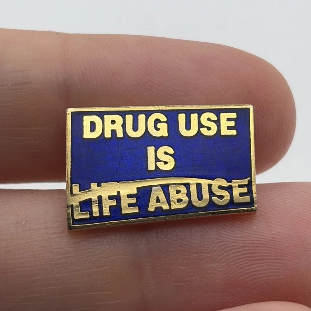 Drug Use Is Life Abuse Anti Drug Campaign Lapel Hat Pin
